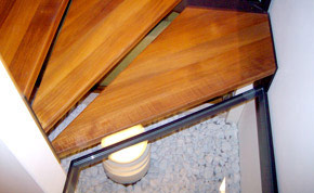 Scala in ferro, legno e acciaio